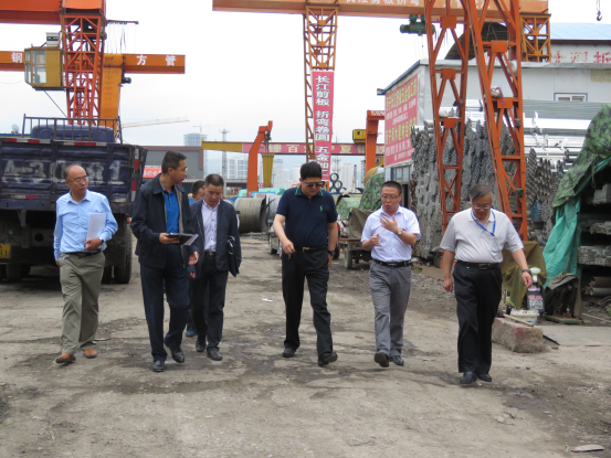 省紀(jì)委駐省經(jīng)信委紀(jì)檢組深入集團基層進(jìn)行調(diào)研考察