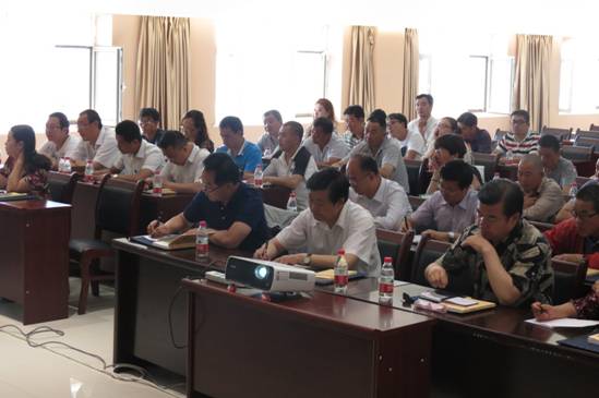 加強(qiáng)業(yè)務(wù)培訓(xùn)，提升工作能力